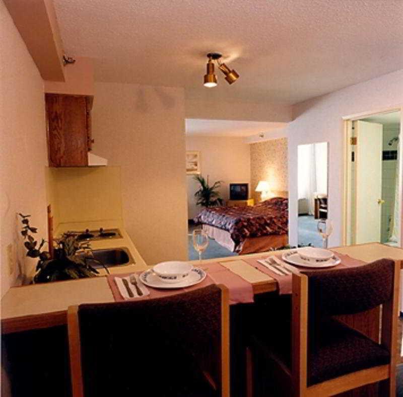 Executive Inn Express Vancouver Airport Richmond Chambre photo